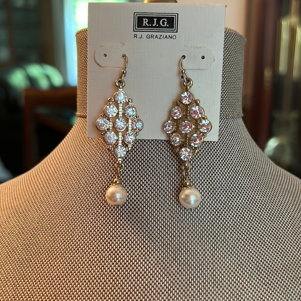 Pearl, Gold & Cubic Zirconia Earrings
